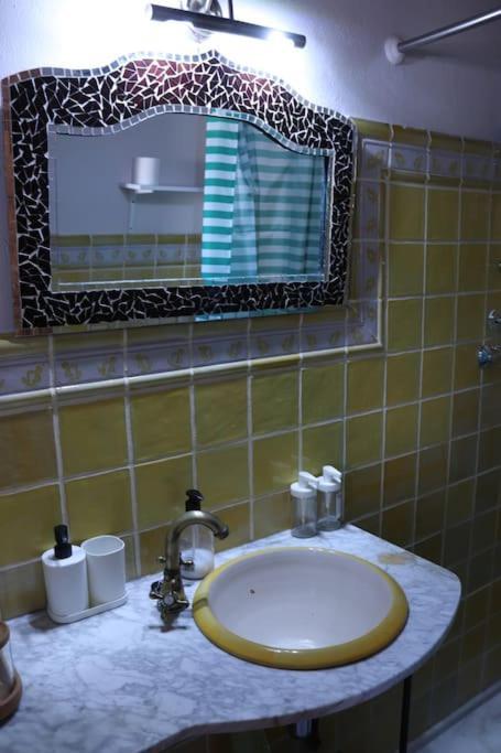 Private Apartment - The Lover'S Nest - Apt Privado Granada Esterno foto