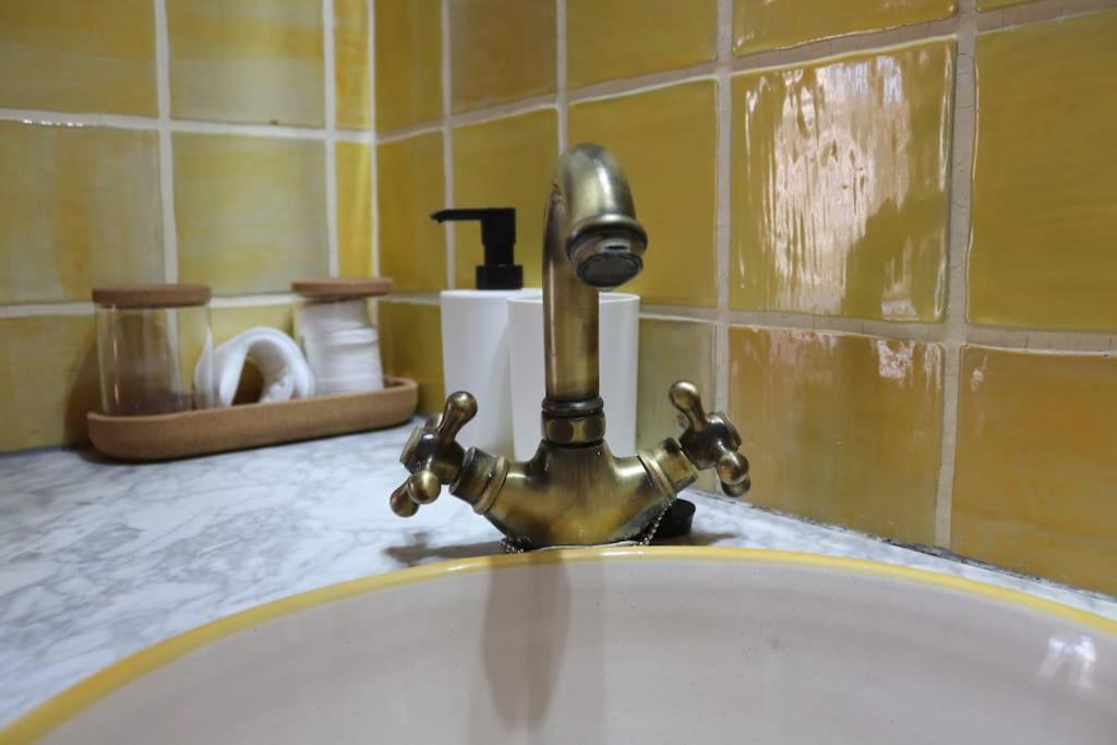 Private Apartment - The Lover'S Nest - Apt Privado Granada Esterno foto