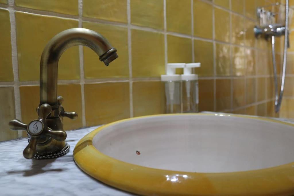 Private Apartment - The Lover'S Nest - Apt Privado Granada Esterno foto